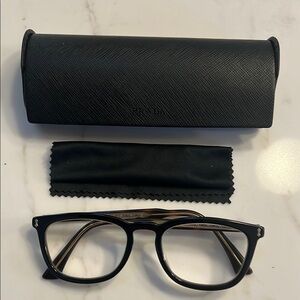 Gucci Frames with Case